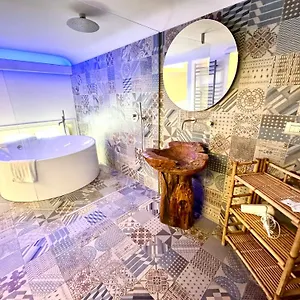https://cortile-nobile.sicilyhotelsitaly.net